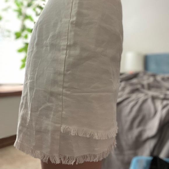 Princess Polly white mini skirt - Picture 2 of 3